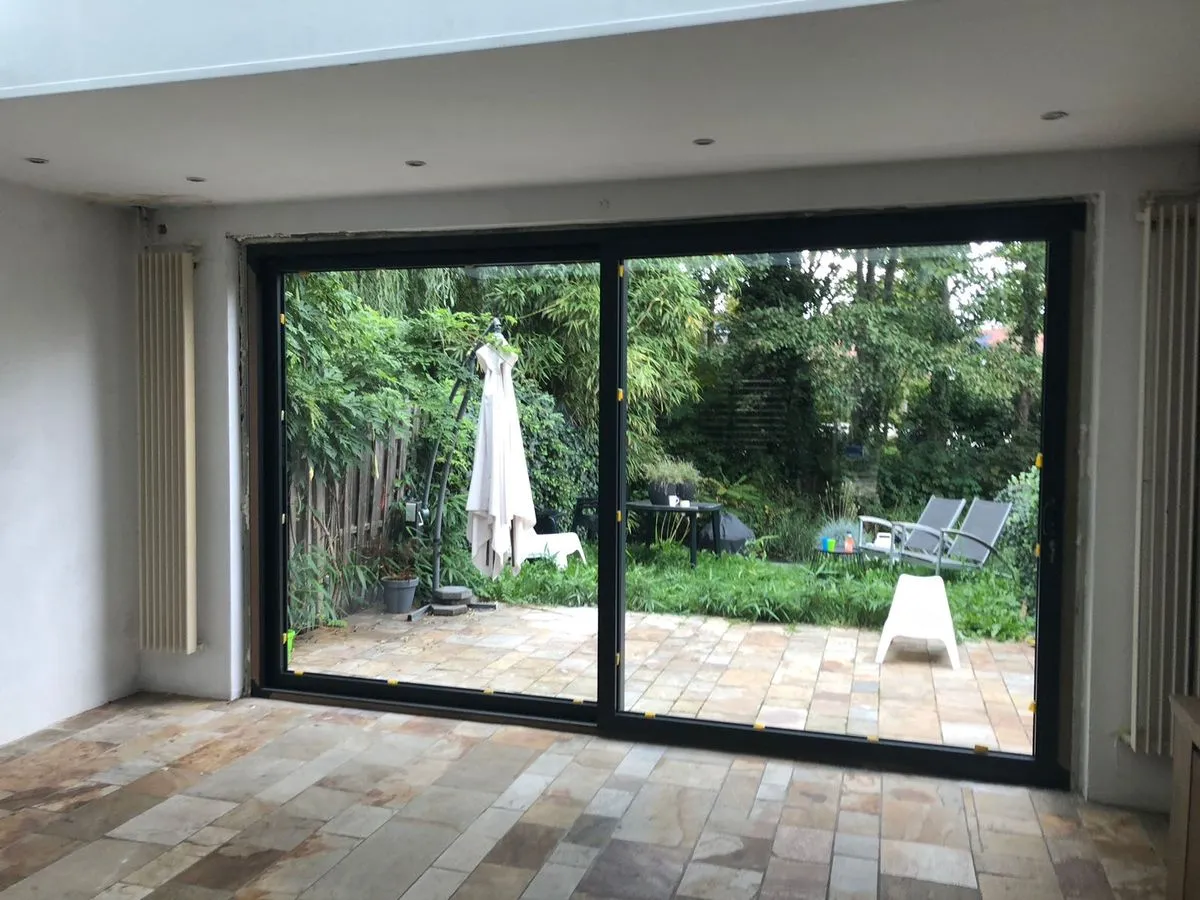Kusen Pintu Aluminium